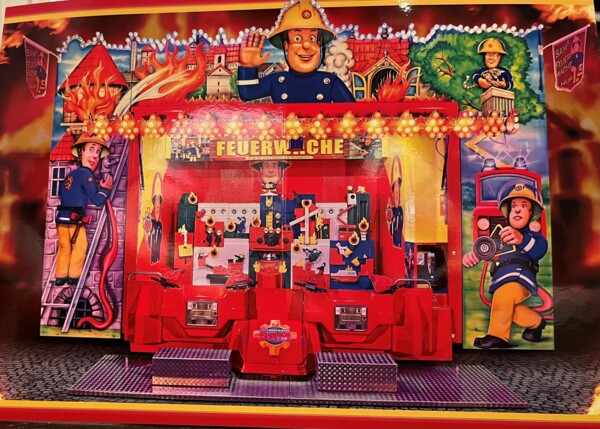 Sams Feuerwache, Kinderspiel auf dem Koblenzer Sommerfest 2024 © Partick von Strünck Sams Feuerwache, Kinderspiel auf dem Koblenzer Sommerfest 2024 © Partick von Strünck