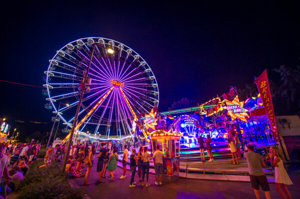 Rummelplatz vom Koblenzer Sommerfest © Artur Lik Rummelplatz vom Koblenzer Sommerfest © Artur Lik