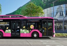 koveb Bus am Zentralplatz vor Forum Confluentes und Forum Mittelrhein &copy; Gauls